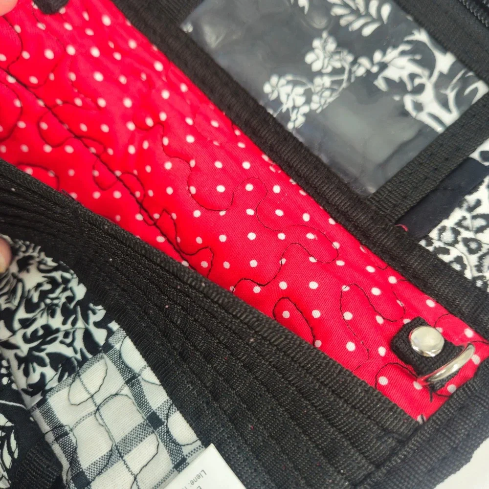 Donna Sharp Quilted Patchwork Wallet Black White Red Snap Close Organizer Clutch